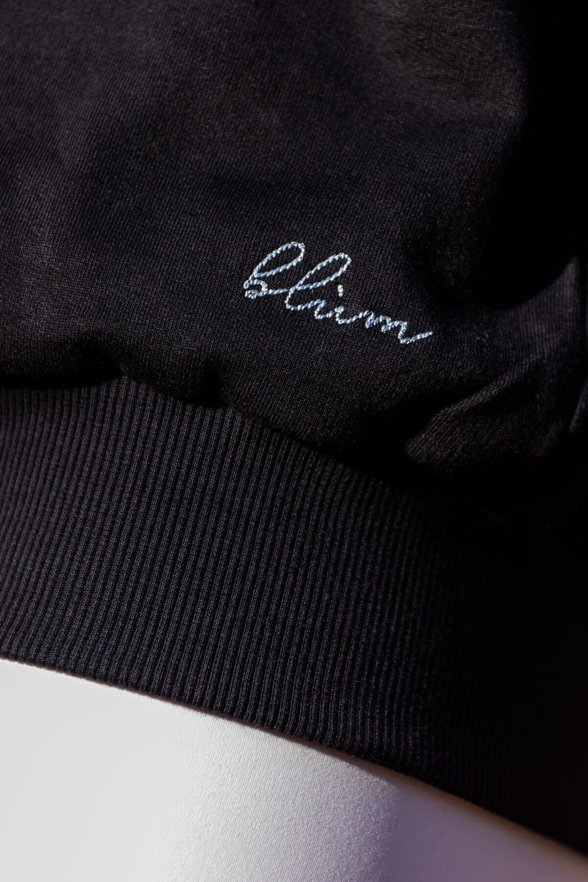 Sweat warrior noir guerrier 2