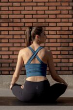 Brassière croisée bleu pétrole