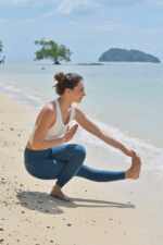 Brassière asymétrique - Blanc cassé – Image 6