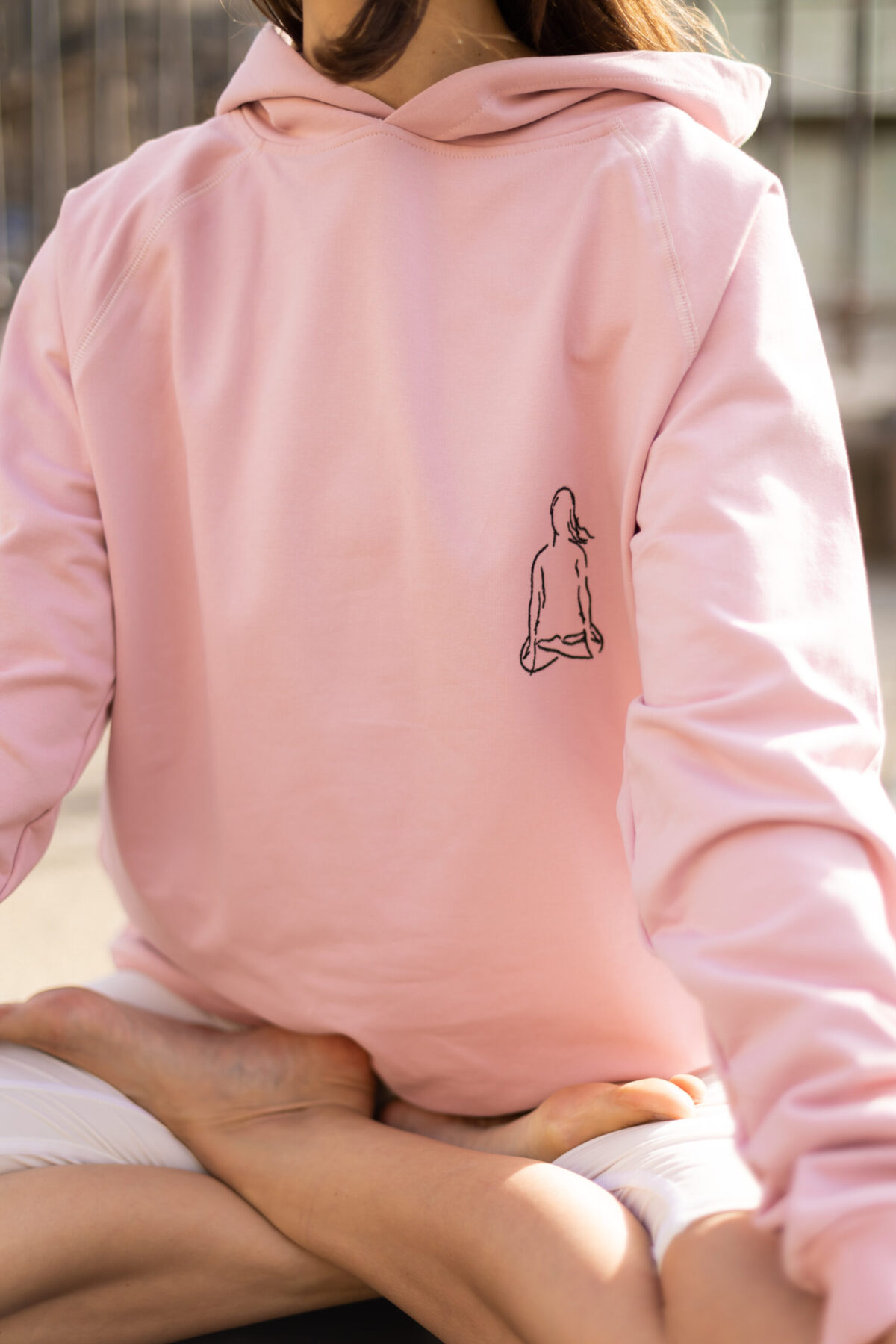 Sweat capuche rose poudré lotus padmasana