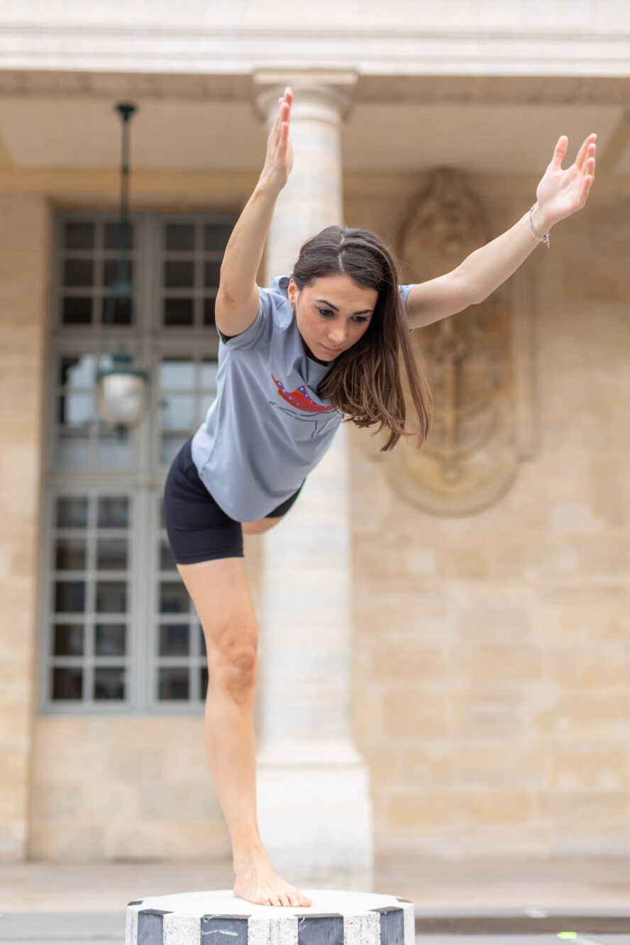 T-shirt gris Super Woman Guerrier 3