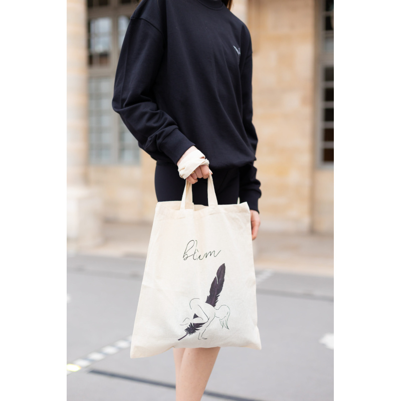 Sac Crow pose bakasana