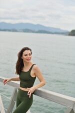 Brassière carrée vert foret kaki