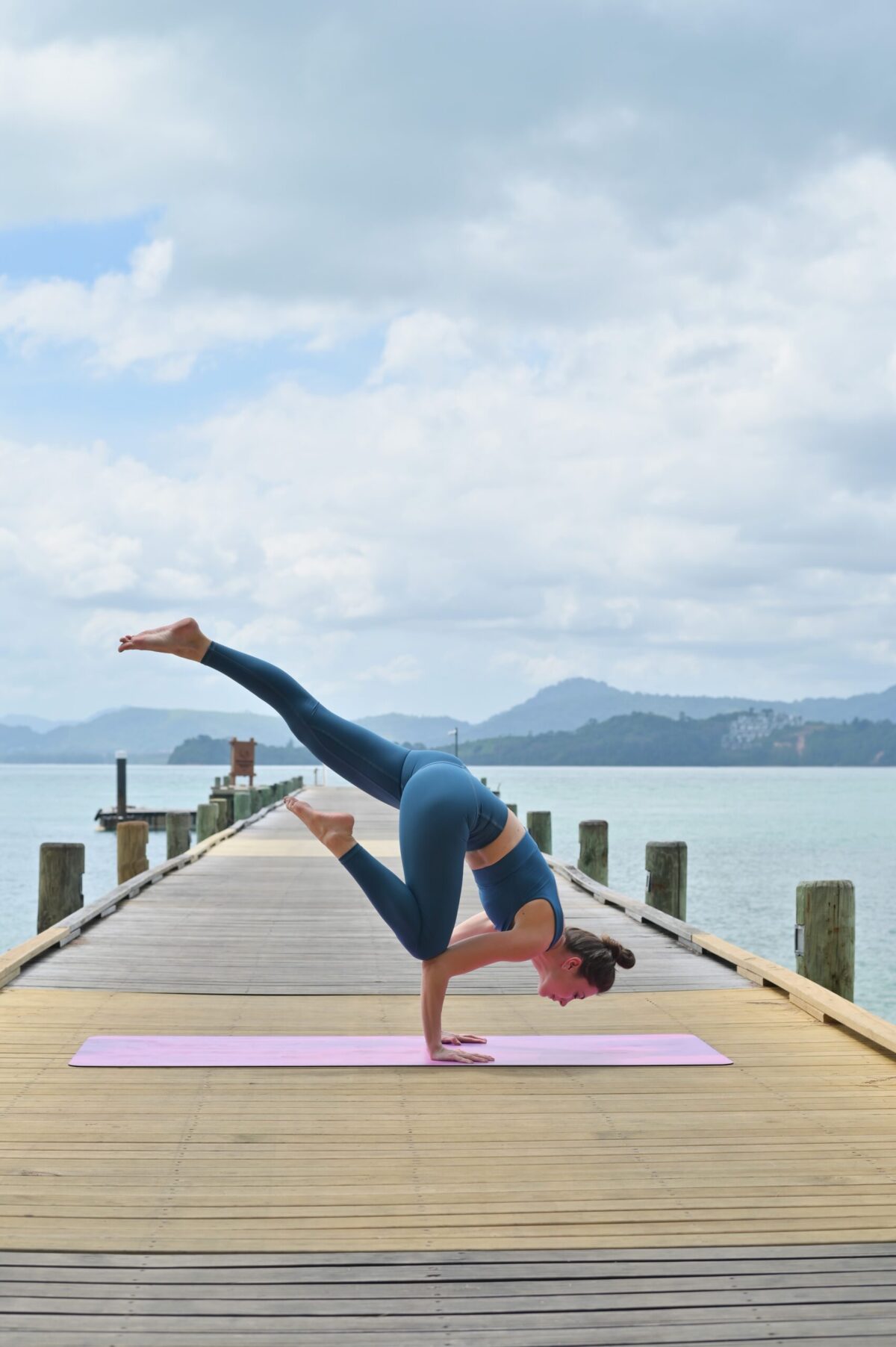 Brassière bleu pétrole col rond