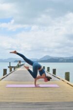 Brassière bleu pétrole col rond