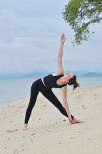 Brassière asymétrique - Noir – Image 7